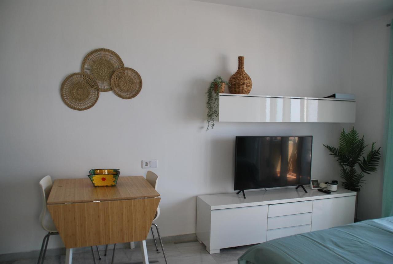 Studio 1 - Sea Front Rincon de la Victoria Exterior photo